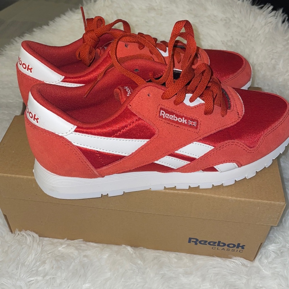 FINAL OFFER New WOMEN REEBOK
